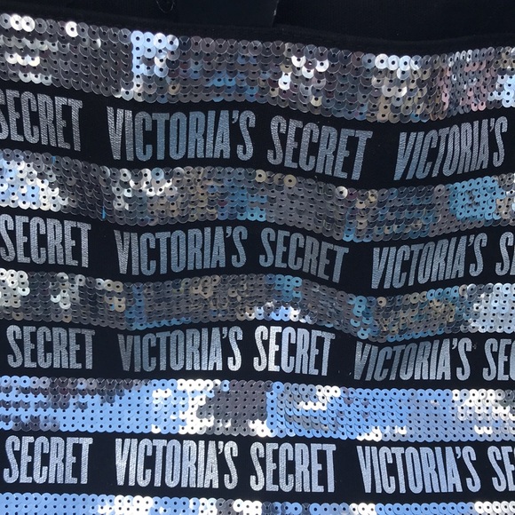 Victoria Secret Carry Bag NWT sequins Silver & Black Retail $68 - Picture 6 of 7